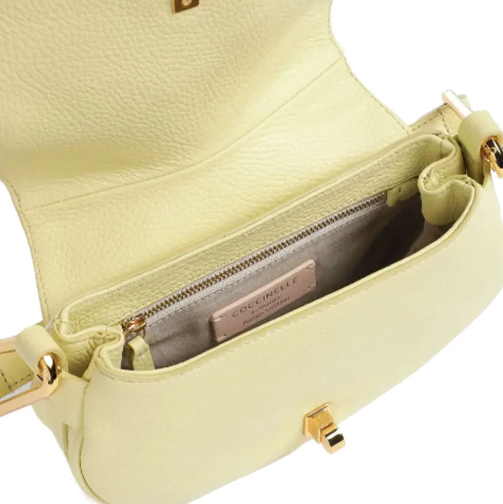 Borsa Donna a Mano COCCINELLE in Pelle Linea Magie Colore Lime Wash Misura Small