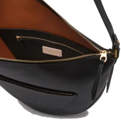 Borsa Donna Asimmetrica a Tracolla COCCINELLE linea Snuggie Medium in Pelle Nera