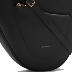 Borsa Donna Asimmetrica a Tracolla COCCINELLE linea Snuggie Medium in Pelle Nera