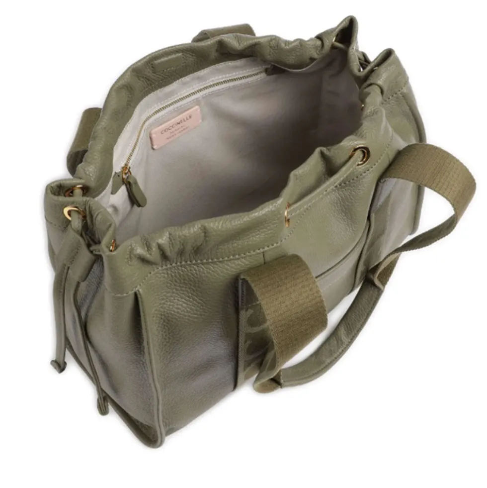 Borsa Donna a Spalla COCCINELLE in Pelle Linea 2Day Signature Medium colore Laurel Green