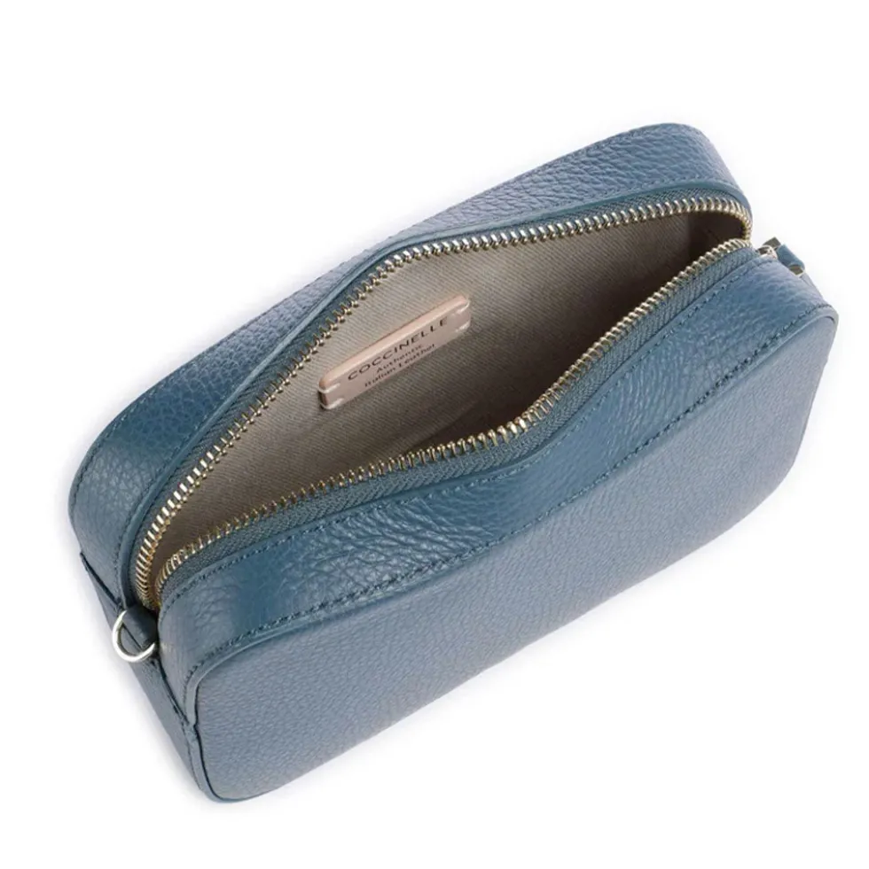 Borsa Donna a Tracolla COCCINELLE Linea Tebe Colore Deep Blue - E5MN555I101