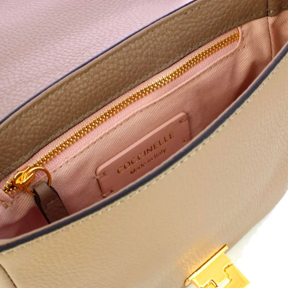 Borsa Donna a Tracolla COCCINELLE in Pelle Linea Arlettis colore Warm Taupe