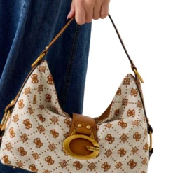 Borsa Donna Hobo a Spalla GUESS Linea Camden Colore Latte Logo - Cognac