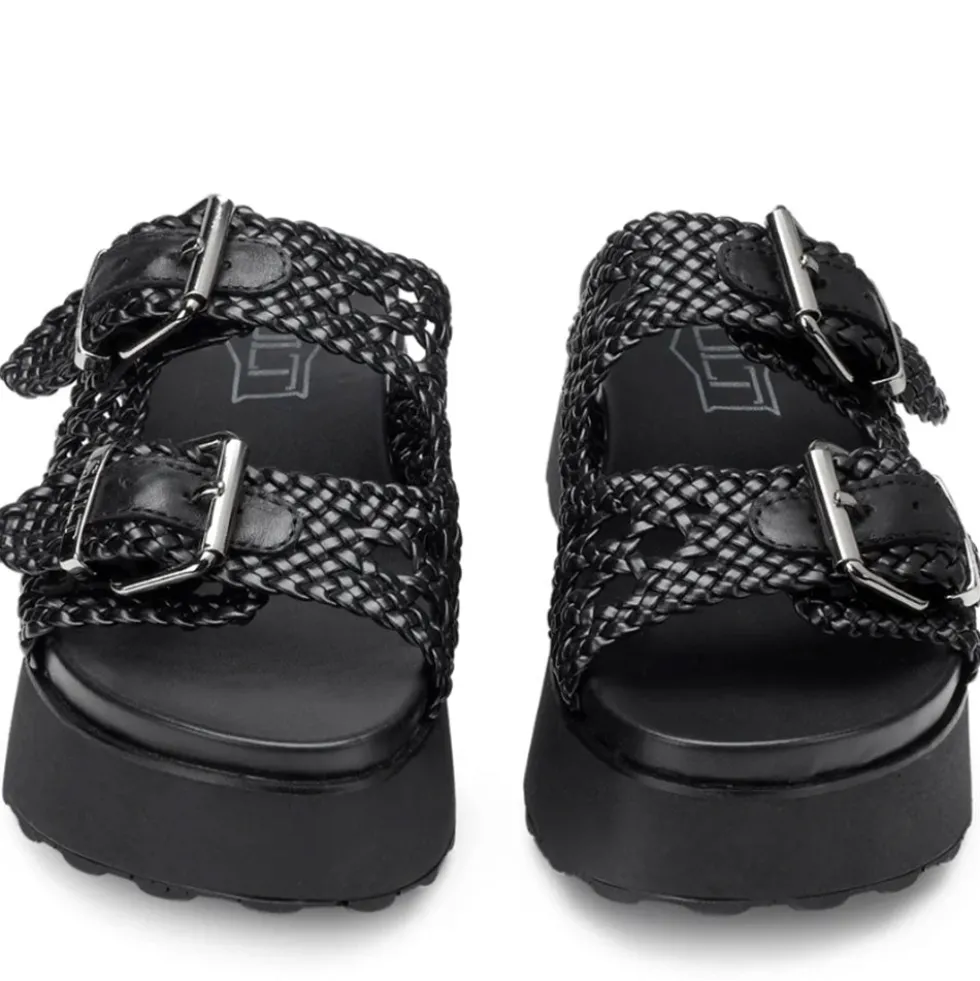 Ciabatte CULT Janis 4476 in Pelle Intrecciata Colore Nero