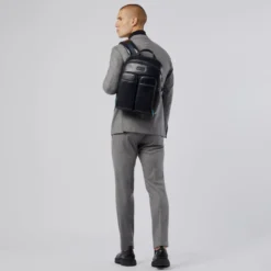 PIQUADRO Zaino Uomo in Pelle Blu con Porta IPad Linea Blue Square - CA5574B2V
