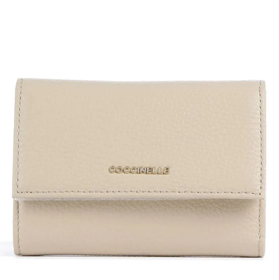 Portafoglio Piccolo COCCINELLE in Pelle Martellata Linea Metallic Soft colore Sandshell