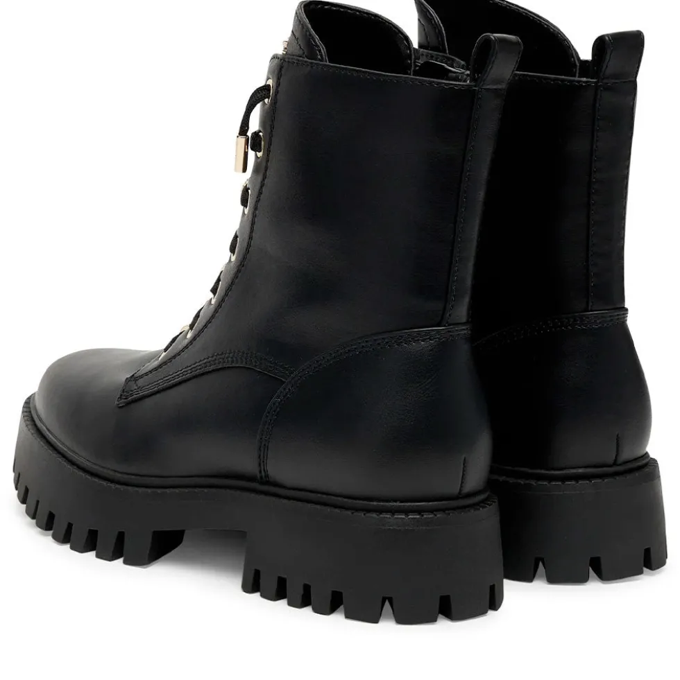 Scarpe Donna GUESS Anfibi linea Fionaa colore Nero