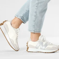 Sneakers Donna NEW BALANCE 327 in Suede e Pelle colore Angora Silver Metallic