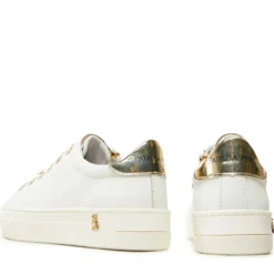 Sneakers PATRIZIA PEPE Girl linea Fly Sneakers in Pelle Bianca con Applicazioni Gioiello