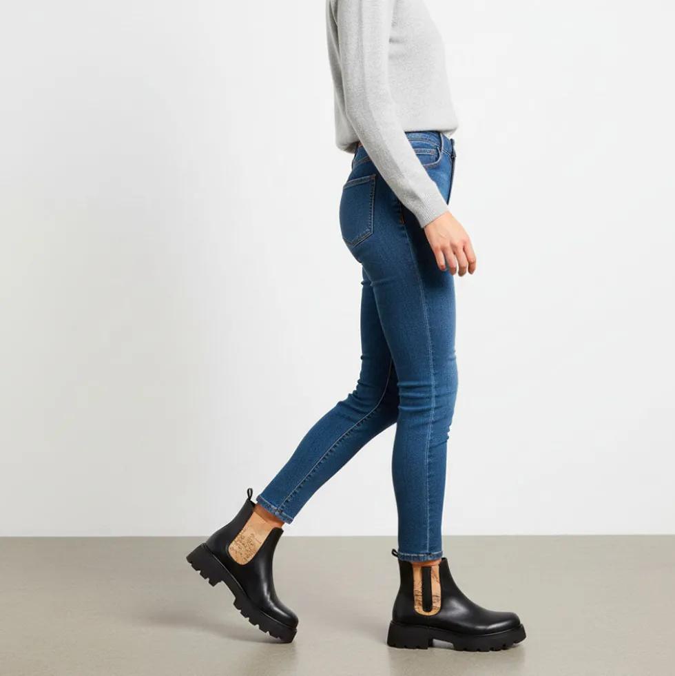 Stivaletti Beatles Donna 1A Classe Alviero Martini in Eco Nappa Nera con Inserto Elastico stampa Geo Classic 1237